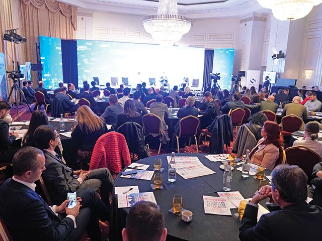 Ghid pentru cumpărarea și vânzarea de acțiuni în cadrul exercițiului ZF/Estinvest, cu premii pentru cele mai bune randamente în 2026