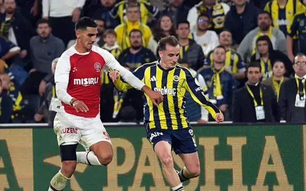 Fenerbahçe a suferit o înfrângere surprinzătoare în partida de la Istanbul contra echipei Fatih Karagümrük, scor 1-0, meci jucat astăzi în cadrul etapei din SuperLiga Turciei