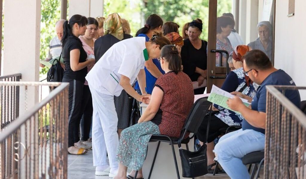 Campania medicală „Obezitatea este o boală” continuă în premieră în București, oferind până pe 18 martie posibilitatea evaluării gratuite a statusului ponderal pentru locuitorii Capitalei