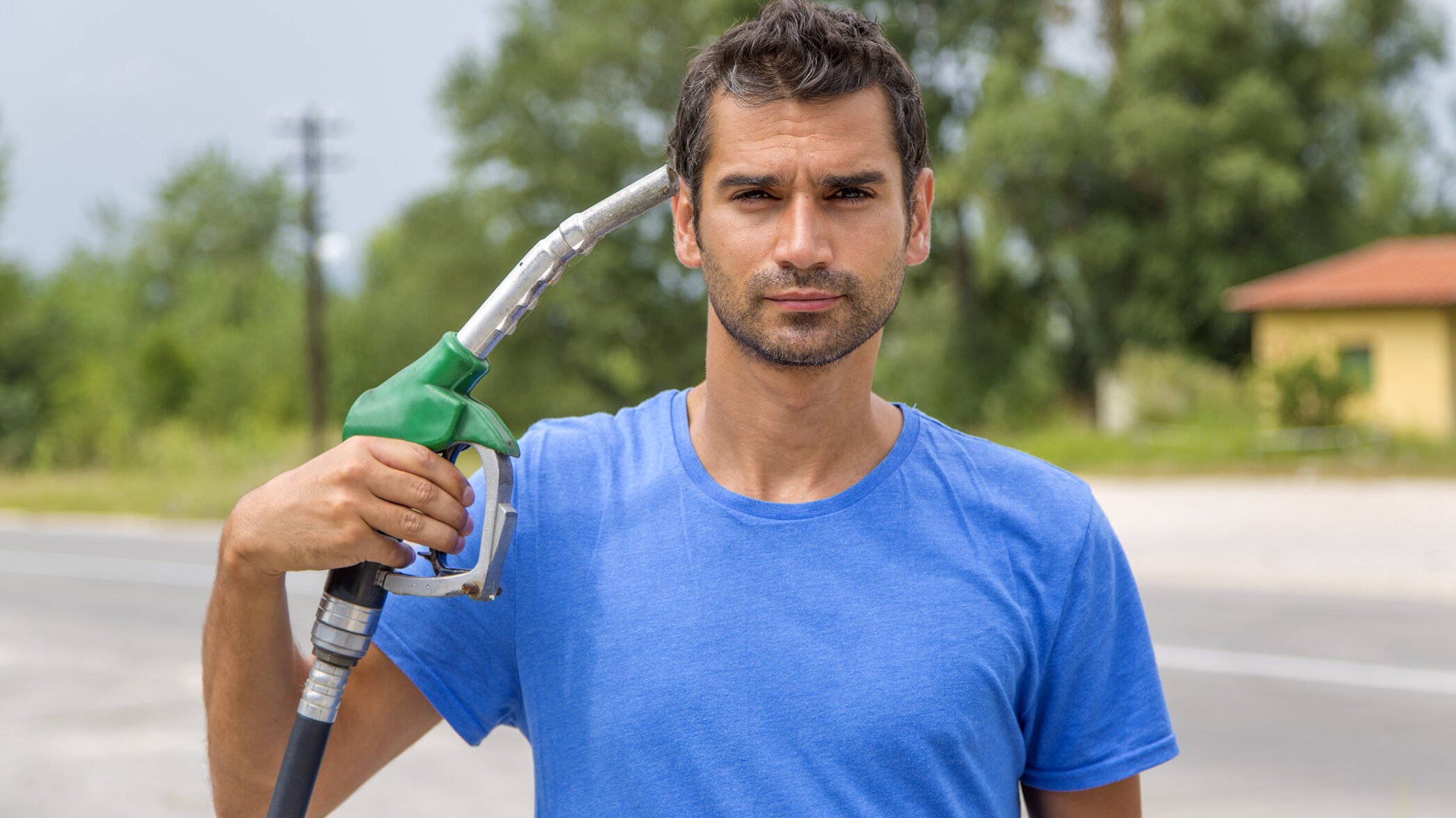 Prețurile carburanților din România au cunoscut o ușoară stabilizare în ultimele zile, odată cu menținerea relativ constantă a tarifelor pe piața locală, chiar dacă în ultimele luni acestea au înregistrat creșteri semnificative