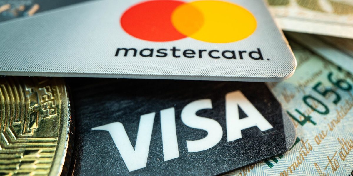 Europa devine tot mai dependentă de sistemele de plată controlate de companii americane, iar această situație ridică întrebări serioase despre suveranitatea financiară a continentului