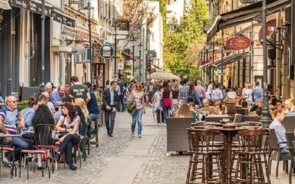 Autoritățile din București intensifică controalele în centrul vechi, într-un efort de a restabili liniștea și siguranța locuitorilor care își doresc să se bucure de nopți mai liniștite