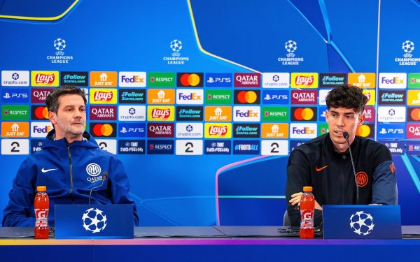 Cristi Chivu va pierde „perla” la finalul sezonului 2025-2026, iar transferul la Barcelona aduce un efect domino în fotbalul european Într-un turneu de poker internațional, mutările din mercato se joacă pe mai multe planuri, iar cea mai recentă veste din lumea fotbalului european anunță un nou capitol pentru Cristi Chivu