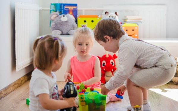 Mai sunt încă locuri disponibile la două creșe din Sectorul 1, însă perioada de înscriere pentru anul școlar 2025-2026 se încheie pe 22 martie