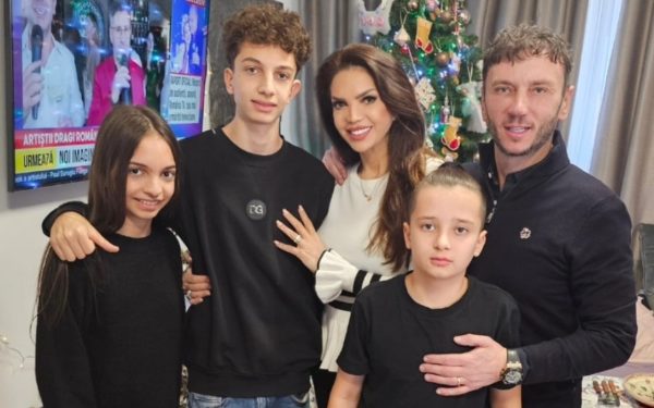 Cristina Spătar și Vicențiu Mocanu afirmă cu fermitate că relația lor de cuplu rămâne stabilă, în ciuda zvonurilor care au circulat recent despre un posibil divorț