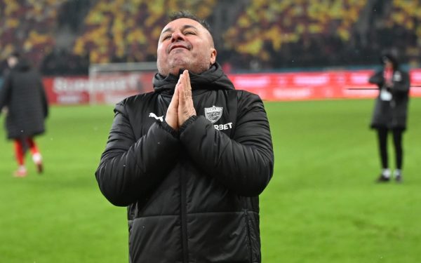 Florentin Petre, sancționat dur pentru scandări rasiste și injurii la adresa rivalilor, după incidentele din ultimele meciuri Dinamo București a fost, din nou, în centrul controverselor din fotbalul românesc, iar deciziile luate de Comisia de Disciplină a FRF reflectă gravitatea situației