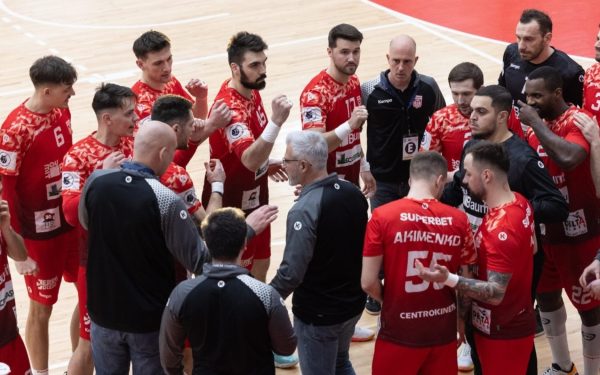 Final de drum pentru Dinamo în Grupa A a Ligii Campionilor la handbal masculin Se încheie o etapă dificilă pentru echipa bucureșteană, care, după o campanie plină de provocări în această ediție a Ligii Campionilor, nu mai are șanse de a avansa în faza sferturilor de finală