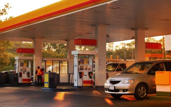 Guvernul prelungește sprijinul pentru transportatori în contextul situației tensionate de pe piața petrolului Criza energetică care se prefigurează în Europa, cauzată de conflictul din Orientul Mijlociu, atrage din ce în ce mai mult atenția guvernului român