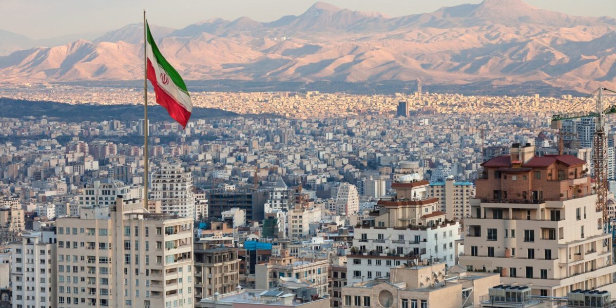Universitățile din Iran, închise temporar din cauza conflictului armat În cea mai recentă manifestare a instabilității generate de conflictul armate dintre Iran și grupările rivale saufacturile interne, toate instituțiile de învățământ superior din țară au fost închise până la noi ordine