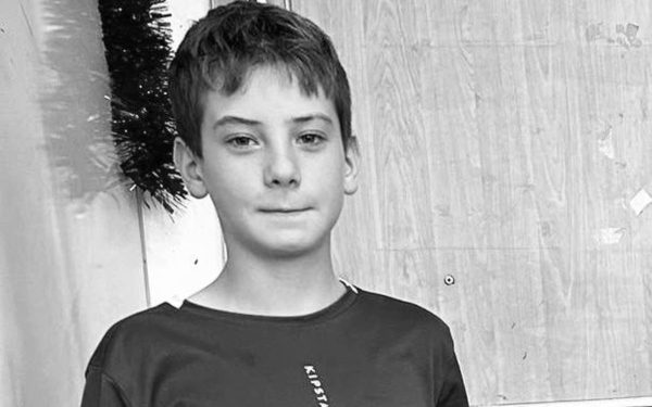 Elev de 14 ani, Dănuț, a decedat după leșin la ora de sport