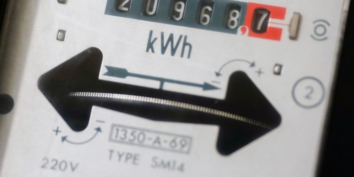 Numărul interceptărilor ilegale de energie în România a ajuns anul trecut la 1.275, potrivit datelor furnizate de compania de distribuție Delgaz Grid, acoperind cele 20 de județe în care activează