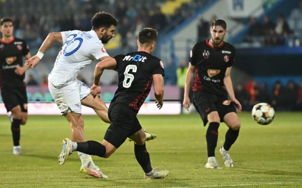 SuperLiga României își încheie sezonul regular cu o etapă incendiară, ultimul act al acestei faze, care deja și-a stabilit componentele în playoff și play-out