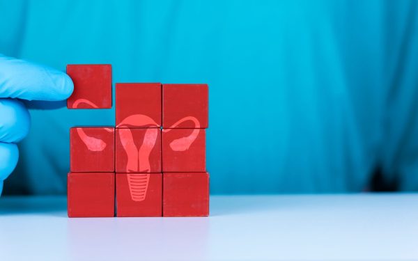 Durata medie de a primi un diagnostic corect pentru endometrioză a atins acum aproape un deceniu, un statistic alarmant care reflectă dificultățile cu care se confruntă mii de femei în lupta lor cu această afecțiune cronică, subdiagnosticată și adesea tratată superficial