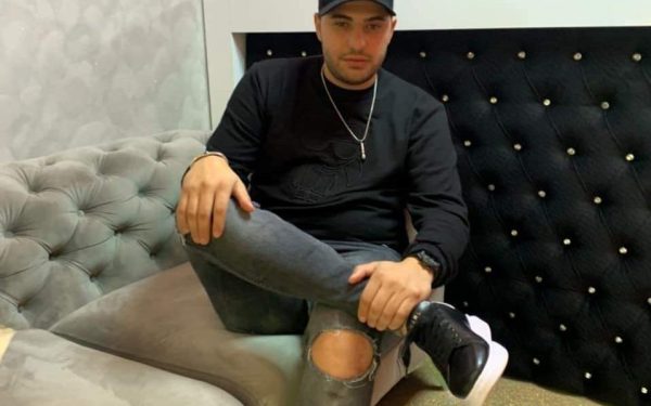 Un fiu celebru al muzicii lăutărești din România, Nicolae Guță, are controverse serioase după ce a fost prins la volan cu permisul suspendat și sub influența substanțelor interzise