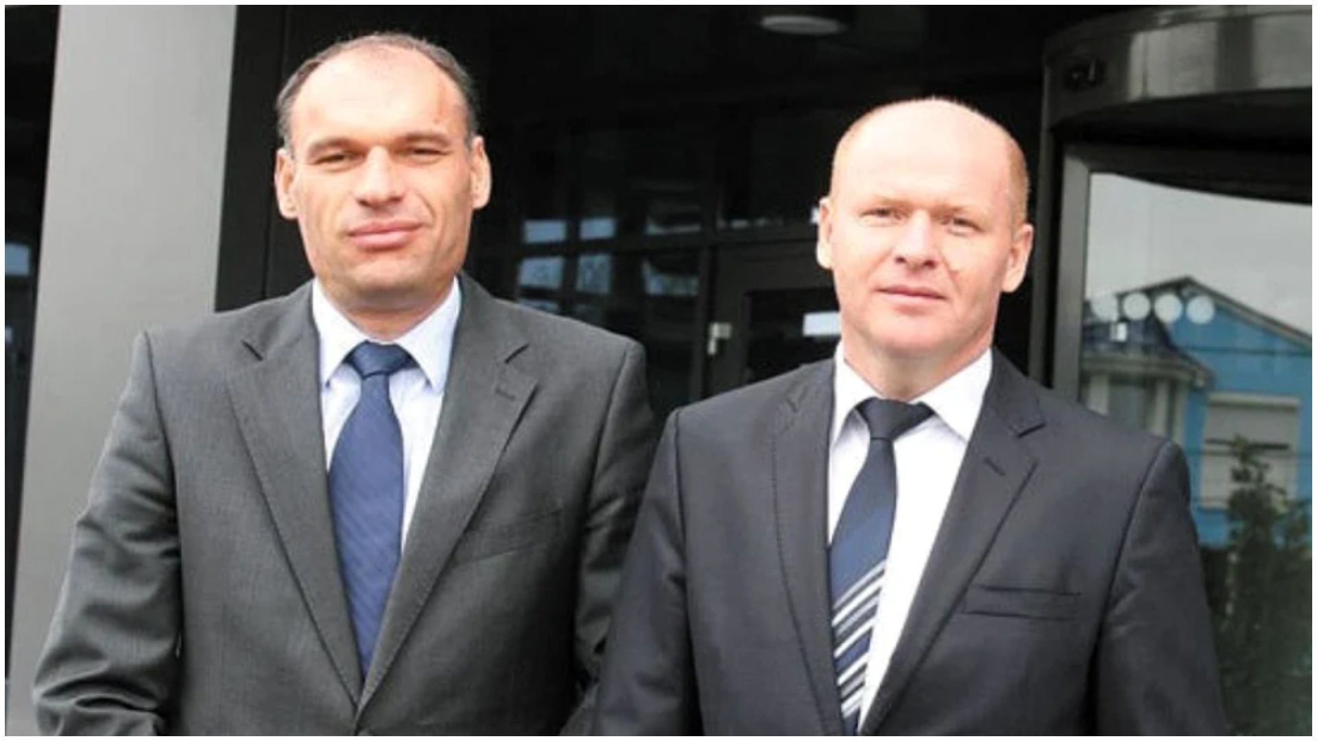 Frații Dragoș și Adrian Pavăl, patronii Dedeman, au reușit să-și construiască un adevărat imperiu în lumea afacerilor din România, iar ultimele lor investiții și achiziții demonstrează că nu se opresc niciodată din a câștiga teren