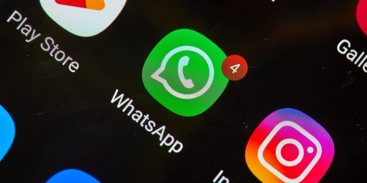 Lanțul olandez de supermarketuri Jumbo, al doilea cel mai mare din Olanda și Belgia, a introdus o metodă inovatoare pentru recrutare: aplicațiile pentru job-uri realizate acum prin WhatsApp, folosind un chatbot special dezvoltat pentru această platformă