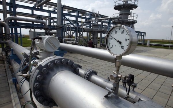 Prețul gazelor naturale în Europa fluctuează ușor, în contextul în care regiunea se pregătește pentru cea mai amplă creștere săptămânală de după criza energetică din ultimii ani