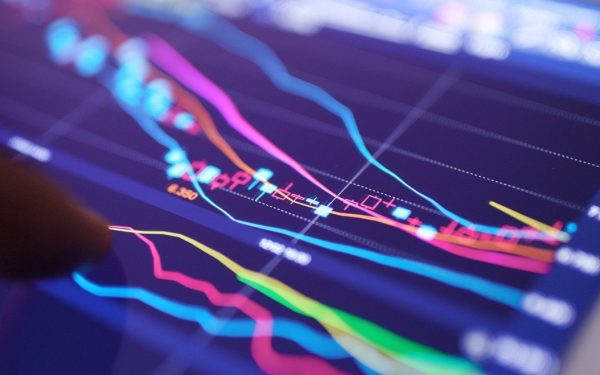 Bursa Americană deschide în scădere după atacul SUA asupra Iranului, indicele S&P 500 -0,5%, Dow Jones -0,7%, Nasdaq -0,4%
