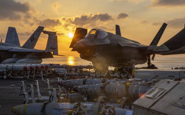 Criza în Nordul Orientului Mijlociu reverberează cu putere pe piețele financiare globale, marcând o evoluție alarmantă care amenință stabilitatea economică la cel mai înalt nivel