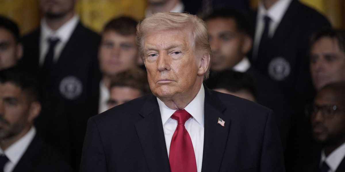 Prețurile petrolului ating noi culmi, în contextul tensiunilor crescute la nivel internațional și al declarațiilor incendiare ale oficialilor americani