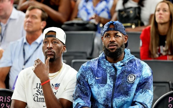 Miami Heat a reușit să scrie o pagină memorabilă în istoria NBA, după o victorie spectaculoasă în fața Washington Wizards, în care numele lui Bam Adebayo a strălucit ca niciodată