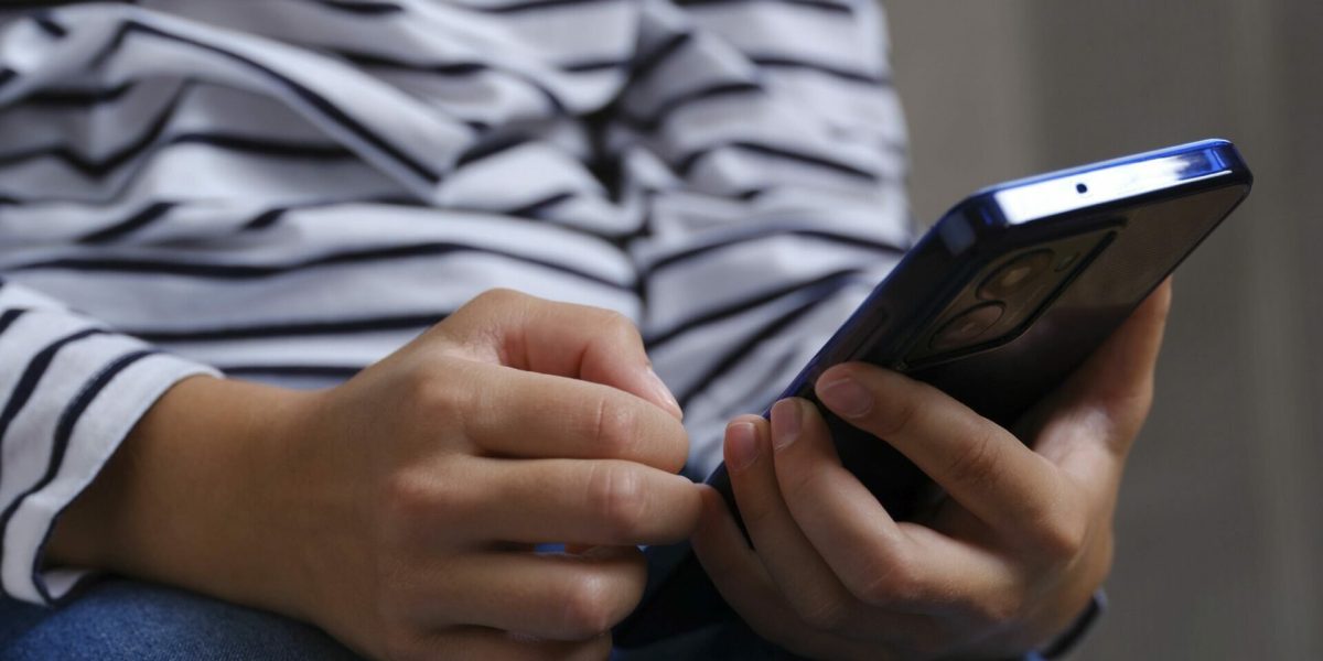 Ministrul britanic al Afacerilor Interne, Mark Rowley, a adus în fața opiniei publice o perspectivă complet schimbată asupra criminalității legate de telefoanele mobile