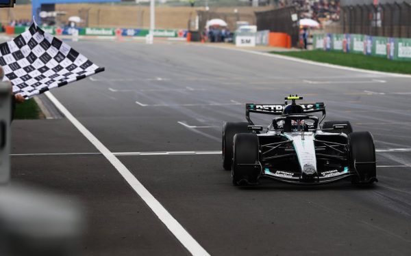 Recorduri și controverse în noul sezon de Formula 1: cine domină și cum poți urmări cursa japoneză gratis Sezonul actual de Formula 1 stârnește opinii împărțite între pasionați