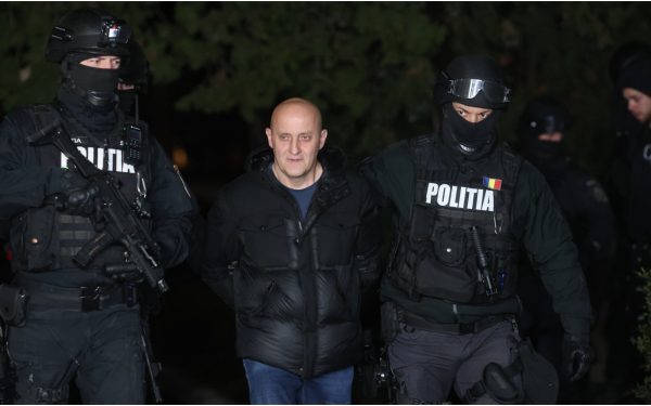 Dosar de corupție și conspirație: declarațiile martorilor excluse din ancheta Călin Georgescu și Horațiu Potra Unul dintre cele mai spectralice cazuri ale justiției din ultimii ani, dosarul în care fostul candidat la prezidențiale, Călin Georgescu, și liderul grupării mercenare, Horațiu Potra, sunt acuzați de acte împotriva ordinii constituționale, primește o nouă lovitură din partea instanței