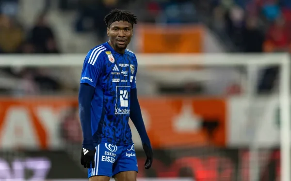 Chibuike Nwaiwu, noua speranță a apărării naționale a Nigeriei, convocationat la Super Eagles pentru pregătirea cu Iran și Iordania Port Harcourt a devenit recent scena unei noi oportunități pentru tânărul fundaș Chibuike Nwaiwu, care a primit o convocare de ultim moment în lotul naționalei Nigeria