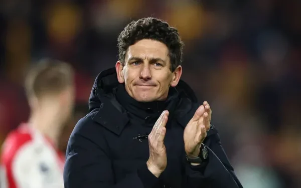 Brentford și Wolverhampton Wanderers se întâlnesc luni seara într-un meci de mare anvergură pentru ambele echipe, în cadrul etapei a 30-a din Premier League, pe fondul unei situații tensionate în clasament