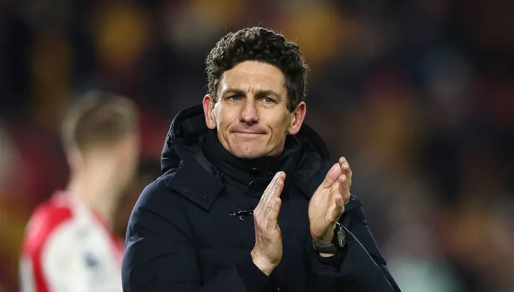 Brentford și Wolverhampton Wanderers se întâlnesc luni seara într-un meci de mare anvergură pentru ambele echipe, în cadrul etapei a 30-a din Premier League, pe fondul unei situații tensionate în clasament