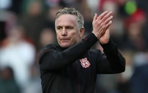 Wrexham și Southampton se înfruntă într-un meci crucial pentru ambele echipe Meciul dintre Wrexham și Southampton, programat marți seară, se anunță a fi unul de importanță majoră pentru ambele formații