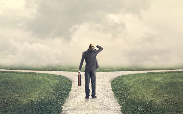 Responsabilitatea față de ceilalți îți erodează încrederea în propriile decizii Imaginați-vă că trebuie să decideți rapid între două opțiuni simple, precum alegerea unui cerc cu mai multe puncte