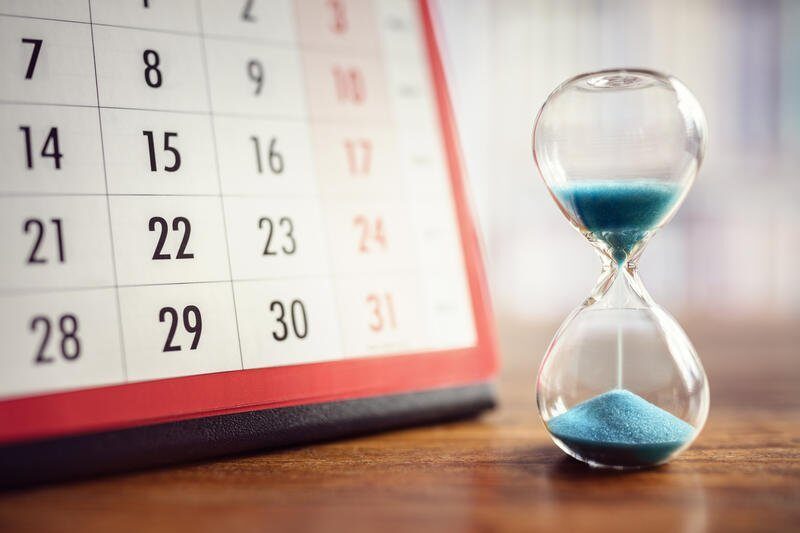 Paște 2026: Cât durează minivacanța angajaților în România