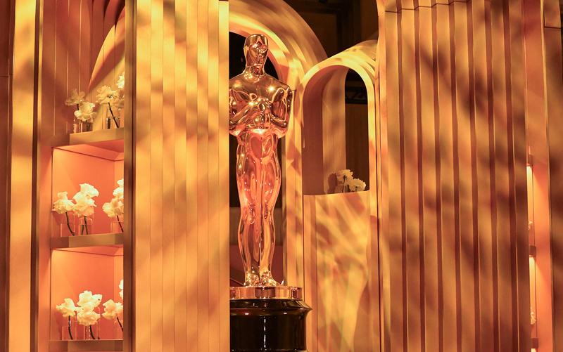 Gala Premiilor Oscar din 2026 promite a fi una dintre cele mai tensionate din ultimii ani, cu o competiție strânsă pentru cele mai râvnite categorii, inclusiv cea pentru cel mai bun film