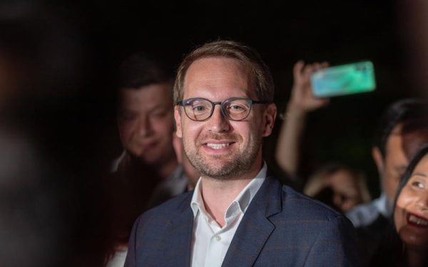 Criza diplomatică și politică declanșată de controversa privind repatrierea fiicei fostului premier Victor Ponta din Dubai a adus în prim-plan conflicte mai vechi din sfera justiției și a relațiilor externe ale României, precum și lupte interne din forța politică USR