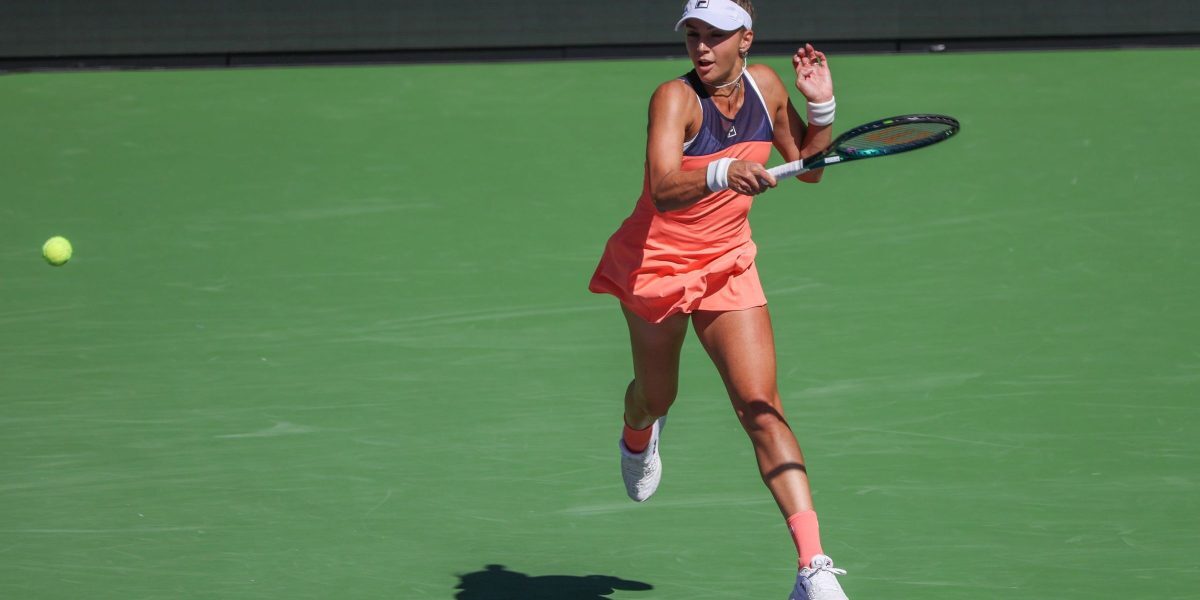 Jaqueline Cristian, în premieră în turul 2 la US Open după o victorie impresionantă cu Danielle Collins Jaqueline Cristian a reușit să atingă pentru prima dată în carieră turul al doilea la US Open, unul dintre cele patru turnee de Grand Slam, după un meci extrem de disputat, încheiat cu scorul de 6-4, 7-5 în fața favoritei locale Danielle Collins