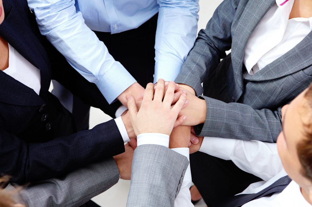 Guvernul investește peste 4 miliarde de lei pentru sprijinirea comunităților rurale din România, într-un proiect amplu menit să reducă sărăcia, să faciliteze accesul la servicii sociale și să creeze structuri de sprijin durabile în zonele cele mai vulnerabile