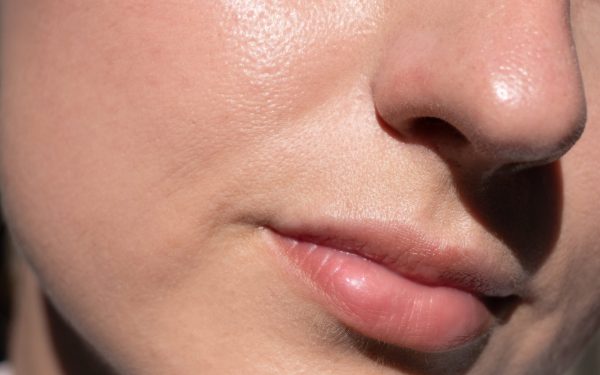 Un nou trend viral pe TikTok a readus în atenție un „secret” aparent banal pentru un ten luminos și sănătos: conservele de sardine