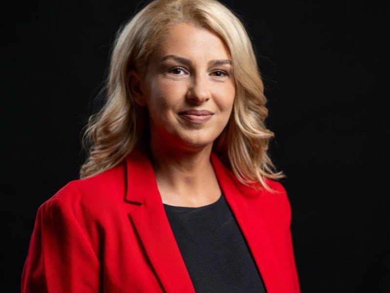 Equans deschide un centru avansat de tehnologie în România pentru a sprijini tranziția digitală și modernizarea serviciilor energetice Compania de servicii energetice Equans, parte a grupului francez Bouygues și antrenată de o cifră de afaceri consolidată de aproximativ 19,2 miliarde de euro pentru anul fiscal 2024, face un pas important în direcția inovației tehnologice, anunțând lansarea unui hub IT de ultimă generație în România