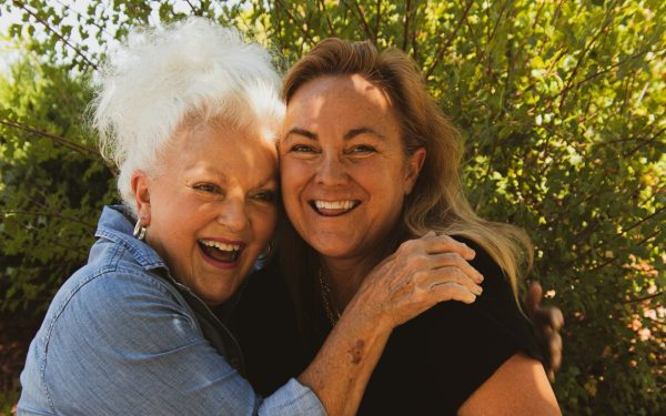 Ce ne învață studiul de la Harvard despre longevitate și fericire O cercetare extrem de longevivă, începută cu aproape un secol în urmă, aduce în prim-plan cele mai surprinzătoare concluzii despre ce înseamnă cu adevărat să trăiești o viață lungă și fericită