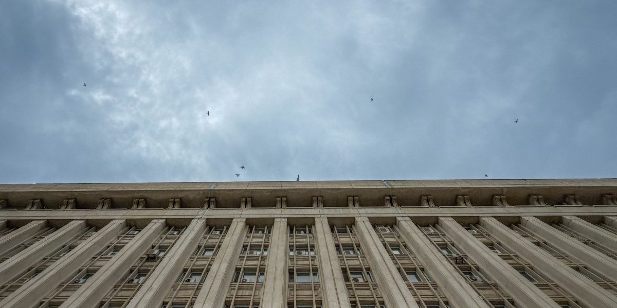 România își alertează vigilența în contextul tensiunilor regionale crescânde, menținând o prezență consolidată a forțelor militare pe toate fronturile