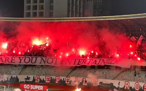 Derbiul de cluj din Superliga românească va electriza stadionul luni seara, când Universitatea și CFR Cluj vor face diviziunea pe teren în meciul din prima etapă a play-off-ului