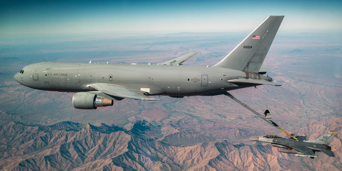 Resistența Islamică din Irak revendică doborârea avionului militar american de realimentare Tensiunile dintre forțele militare ale Statelor Unite și grupările irakiene susținute de Iran au escaladat, după ce gruparea cunoscută sub numele de Rezistența Islamică din Irak a revendicat doborârea unui avion militar american de realimentare în vestul Irakului