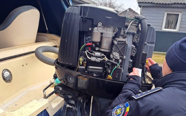 Garda de Coastă a României a intervenit miercuri pentru a prelua o captură semnificativă de bunuri furate din Suedia: 22 de motoare de ambarcațiuni, evaluate la peste 200.000 de euro, au fost recuperate și predate unei societăți specialized pentru transport și recuperare