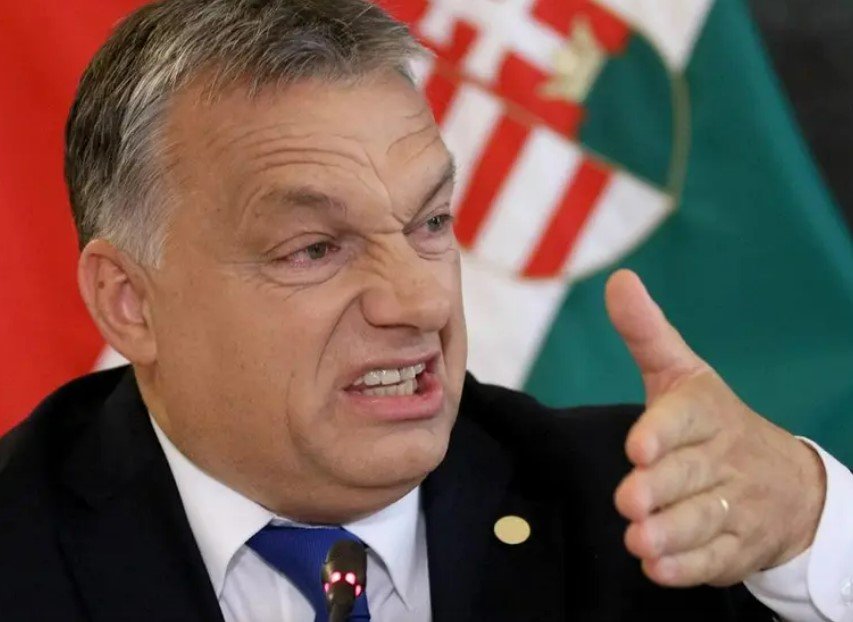 Orban avertizează despre „banditism de stat” și îngheață fluxurile de petrol către Ucraina, pe fondul crizei energetice și al tensiunilor geopolitice Premierul maghiar Viktor Orban a lansat, din nou, acuzații dure la adresa Kievului, calificând acțiunile Ucrainei de blocare a conductei petroliere Drujba drept o formă de „banditism de stat”