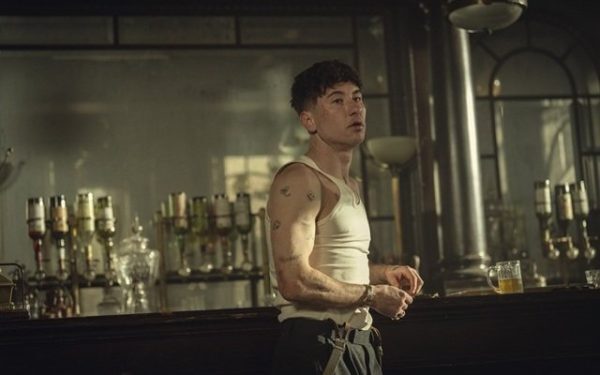Barry Keoghan întruchipează un fiu al lui Tommy Shelby în noul film „Peaky Blinders: The Immortal Man”, lansat pe Netflix Actorul irlandez Barry Keoghan, care a cucerit publicul cu prestații intense în filme precum „Saltburn” și „Banshees of Inisherin”, revine în atenția audienței internaționale prin rolul unui personaj central din noul film „Peaky Blinders: The Immortal Man”