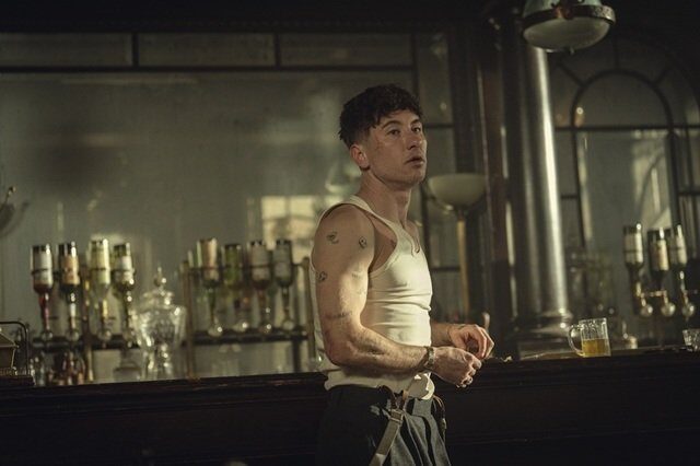 Barry Keoghan întruchipează un fiu al lui Tommy Shelby în noul film „Peaky Blinders: The Immortal Man”, lansat pe Netflix Actorul irlandez Barry Keoghan, care a cucerit publicul cu prestații intense în filme precum „Saltburn” și „Banshees of Inisherin”, revine în atenția audienței internaționale prin rolul unui personaj central din noul film „Peaky Blinders: The Immortal Man”