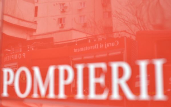 Tragedie în Piatra-Neamț: o femeie de 77 de ani și-a pierdut viața în incendiu Un incendiu devastator a zguduit vineri după-amiază municipiul Piatra-Neamț, soldându-se cu pierderea tragică a unei femei în vârstă de 77 de ani