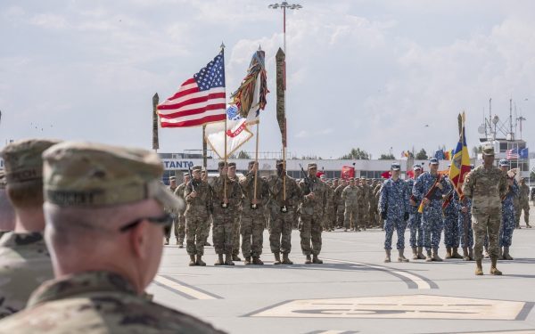 Discuții aprinse la București despre dislocarea trupelor americane pe teritoriul României Decizia Consiliului Suprem de Apărare a Țării (CSAT) de a autoriza utilizarea temporară a bazelor militare românești pentru forțe americane a reaprins dezbaterile despre rolul și limitele implicării României în contextul războiului din Iran și al alianțelor internaționale